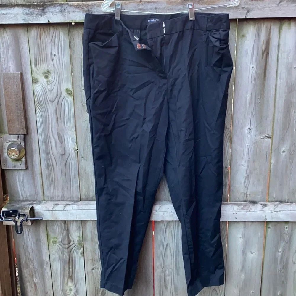 Liz Claiborne Black Career pants sz. 14 W